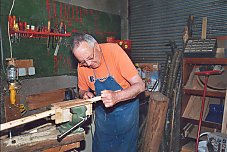 Fr&egrave;re Roger Ram&egrave;s au travail