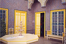 Salon d�entr&eacute;e (Patio) de la maison de l�IBLA &agrave; Tunis