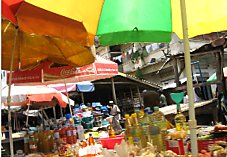 Les prix des c&eacute;r&eacute;ales augmentent.?Mais, dans leur sillage, tous les autres produits courants (huile, savon, sel...) op&egrave;rent le m&ecirc;me mouvement.