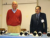 Vente de vin en faveur des Missionnaires dAfrique organis&eacute;e par Hubert.