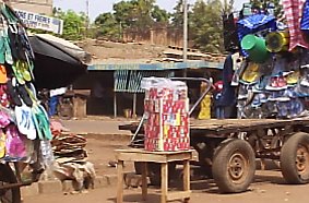 La bonne conservation des m&eacute;dicaments n�est pas le souci majeur des �pharmacies par terre� ! 