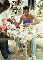 On s�installe dans un lieu tr&egrave;s �passant� pour rencontrer le client 